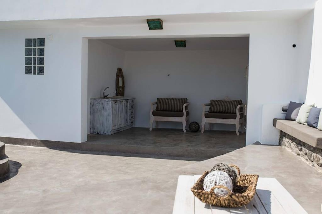 The Grand Cave House Of Santorini *